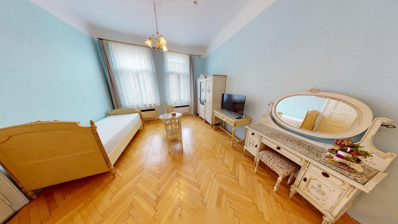 Apartments Kroměříž Esterno foto
